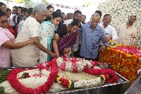 Celebs pay their last respects to Taraka Ratna